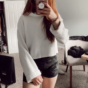 Varley Ribbed Turtleneck Sweater